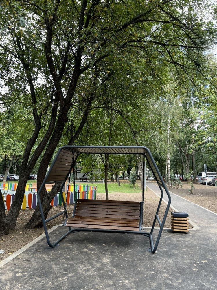 Фотографии Садово-парковые качели «Грани Вуд»