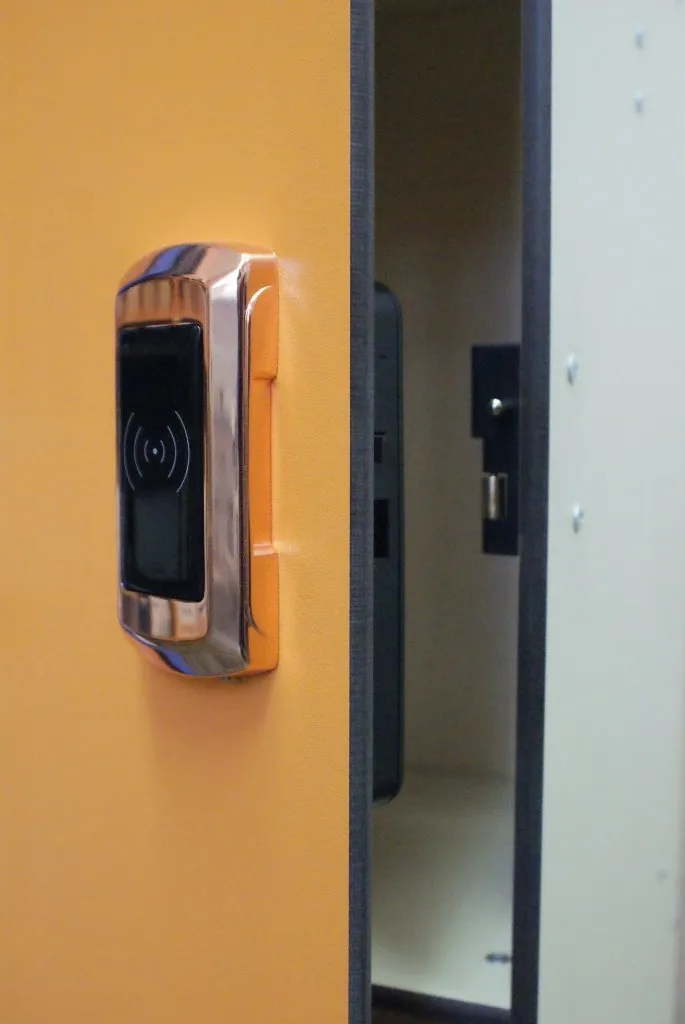 Фотографии Замок IRONLOGIC электронный с функцией контроля доступа