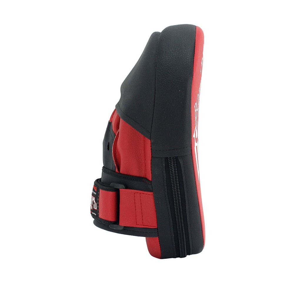 Фотографии Лапы боксерские гнутые Боецъ 111 черный-красный