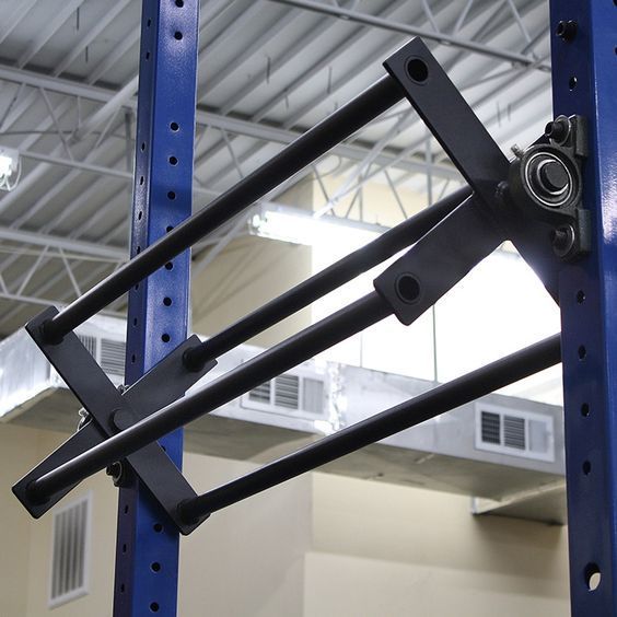 Фото Бесконечный рукоход на раму для кроссфита