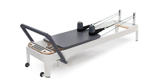 Фото Реформер Balanced Body Allegro 2 с карбоновым упором для ног