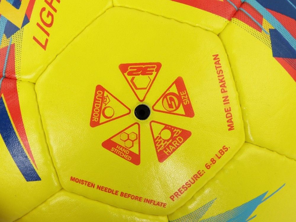 Фотографии Мяч футбольный Larsen Light р.5