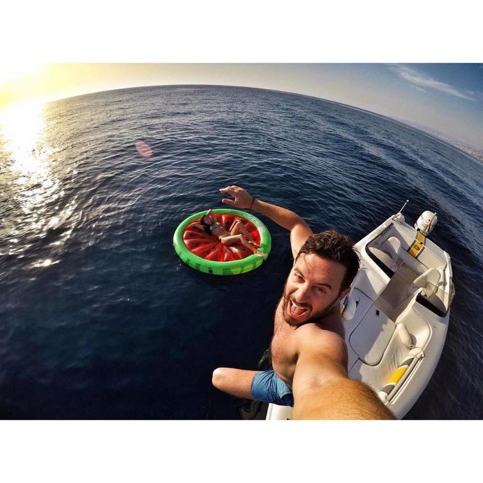 Фотографии Матрас круглый Intex Арбуз 183х23см 56283