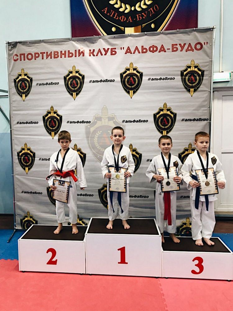 Фотографии Пьедестал прямоугольный Эконом ПЭ-2  ПЭ-2М