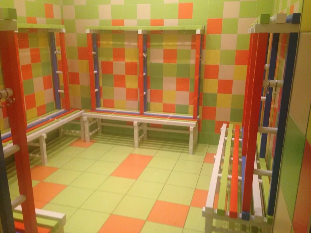 Фотографии Скамья–вешалка односторонняя