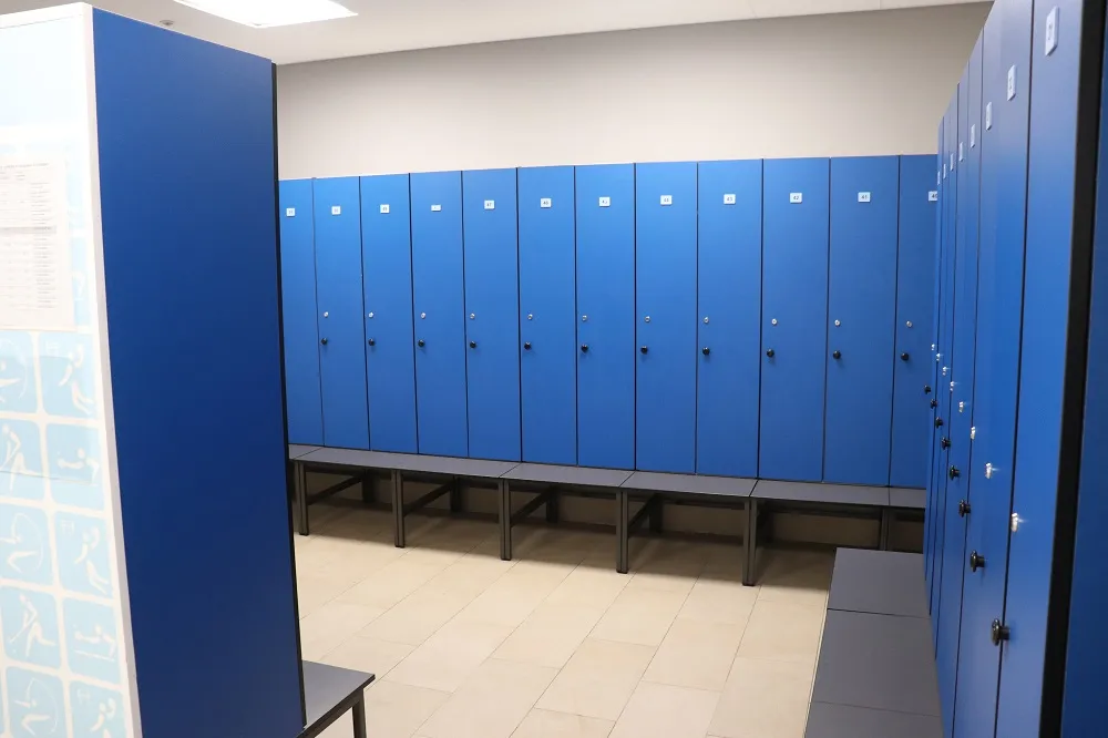 Фотографии Шкаф 2–1 + скамья–подставка