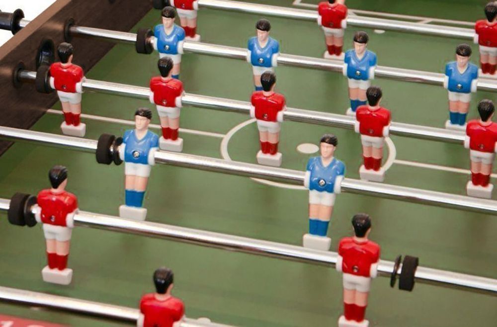 Фотографии Настольный футбол (кикер) "Maccabi Mini" (121 x 61 x 81, венге, складной)