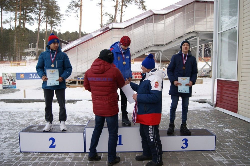 Фотографии Пьедестал прямоугольный Эконом ПЭ-4  ПЭ-4М