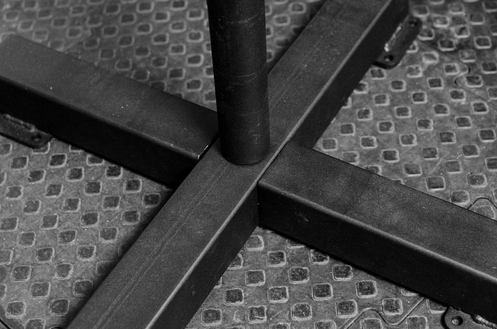 Стойка для дисков штанги напольная YouSteel