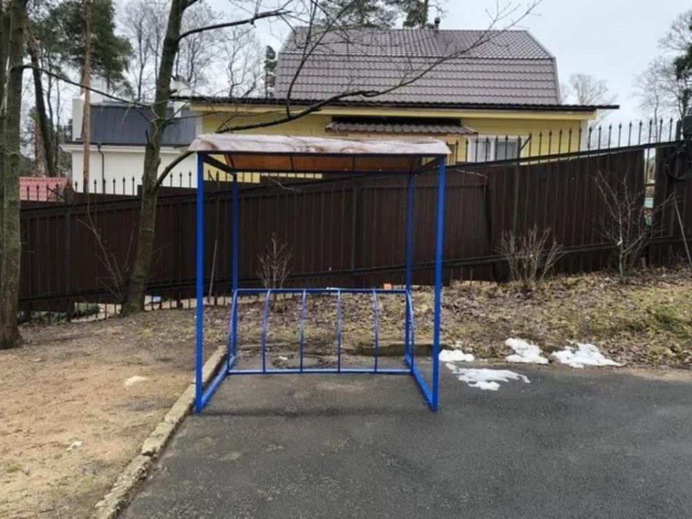 Фотографии Велопарковка крытая на пять веломест (разборная) Pioner A10150