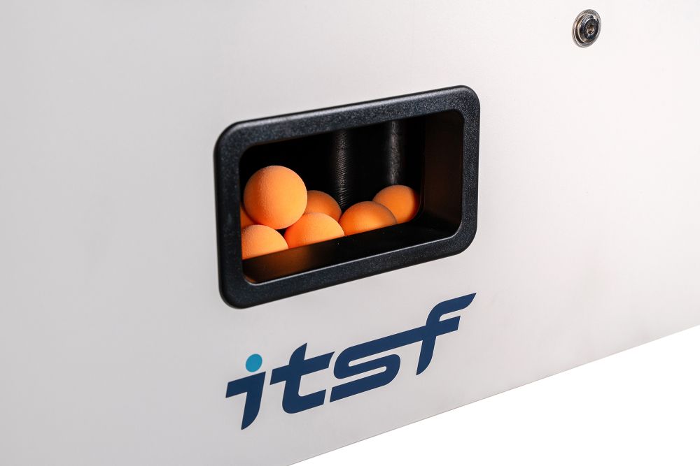 Фотографии Игровой стол - футбол "NineStar Iron Pro ITSF Grey" (144х75,5х90)