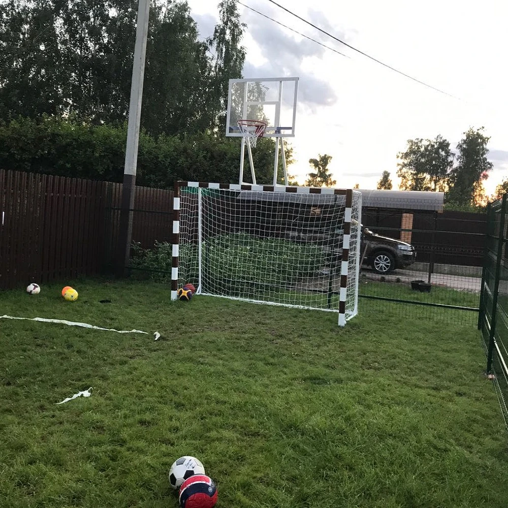 Фотографии Ворота мини-футбольные, размер 3х2 м. на стаканах. с баскетбольным щитом из оргстекла.