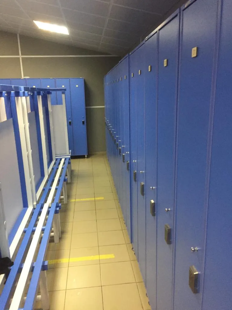 Фотографии Скамья–вешалка двухсторонняя с HPL перегородкой