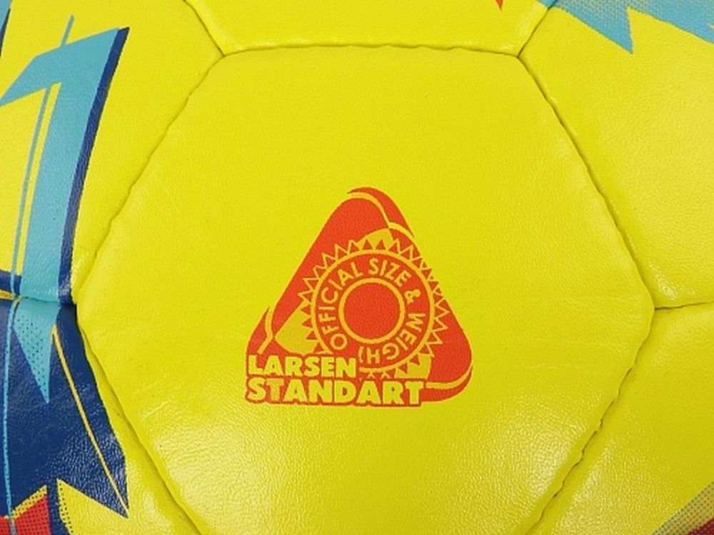 Фотографии Мяч футбольный Larsen Light р.5