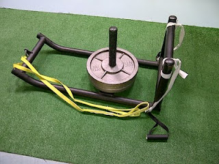 Фото Тренажер для развития силы ног