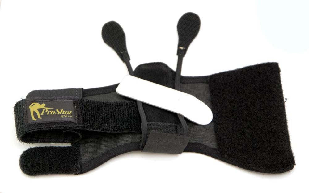 Фотографии Фиксатор запястья для тренировок"Pro Shot Glove" (черная)