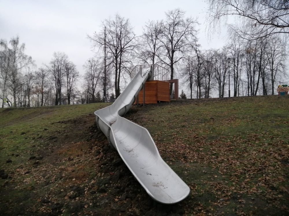 Фотографии Горка-желоб на естественном холме (8 п.м.)
